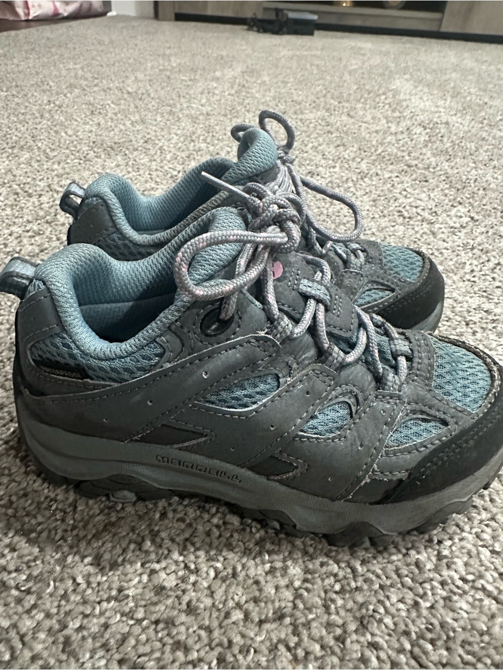Merrell Kids Trail Sneakers in Gray and Teal